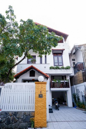 Sibling House